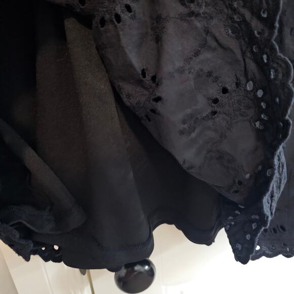 Torrid Embroidered Mini Skirt Womens Sz 5X Black Eyelet Flowing Whimsygoth Fairy - Picture 5 of 10